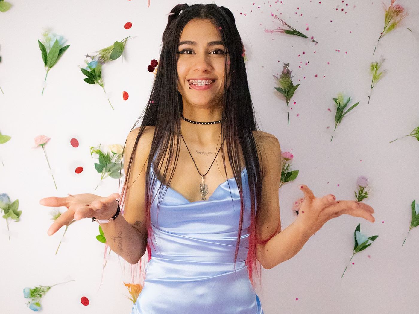 KatiieVega profilbild på webbkameramodell