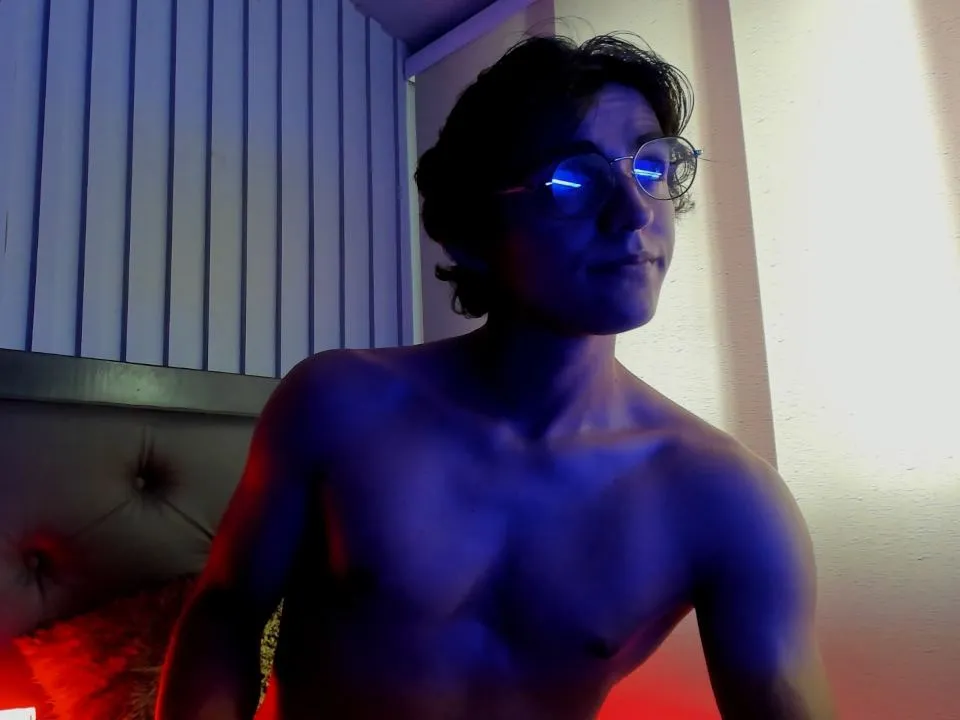 mattstrong22 profielfoto van cam model