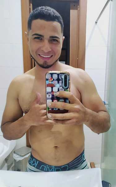 Performer MickeDagger Photo 2