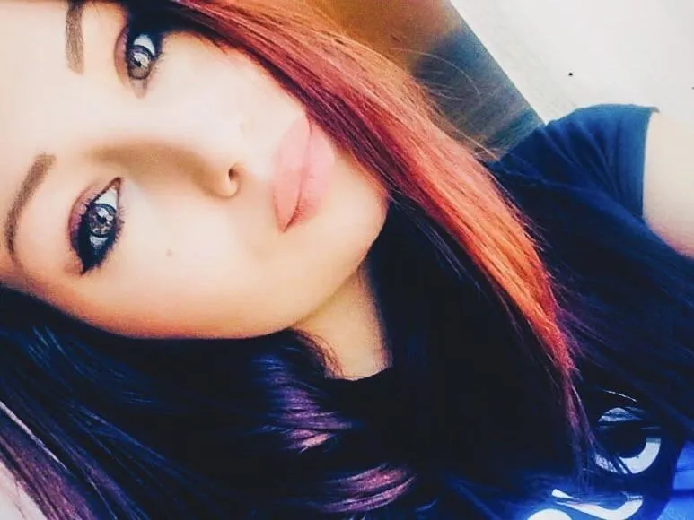 Foto de perfil de modelo de webcam de EVAVI