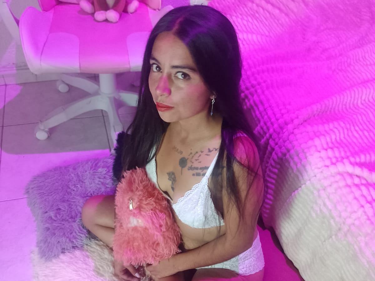Imagen de perfil de modelo de cámara web de Catalinamiles