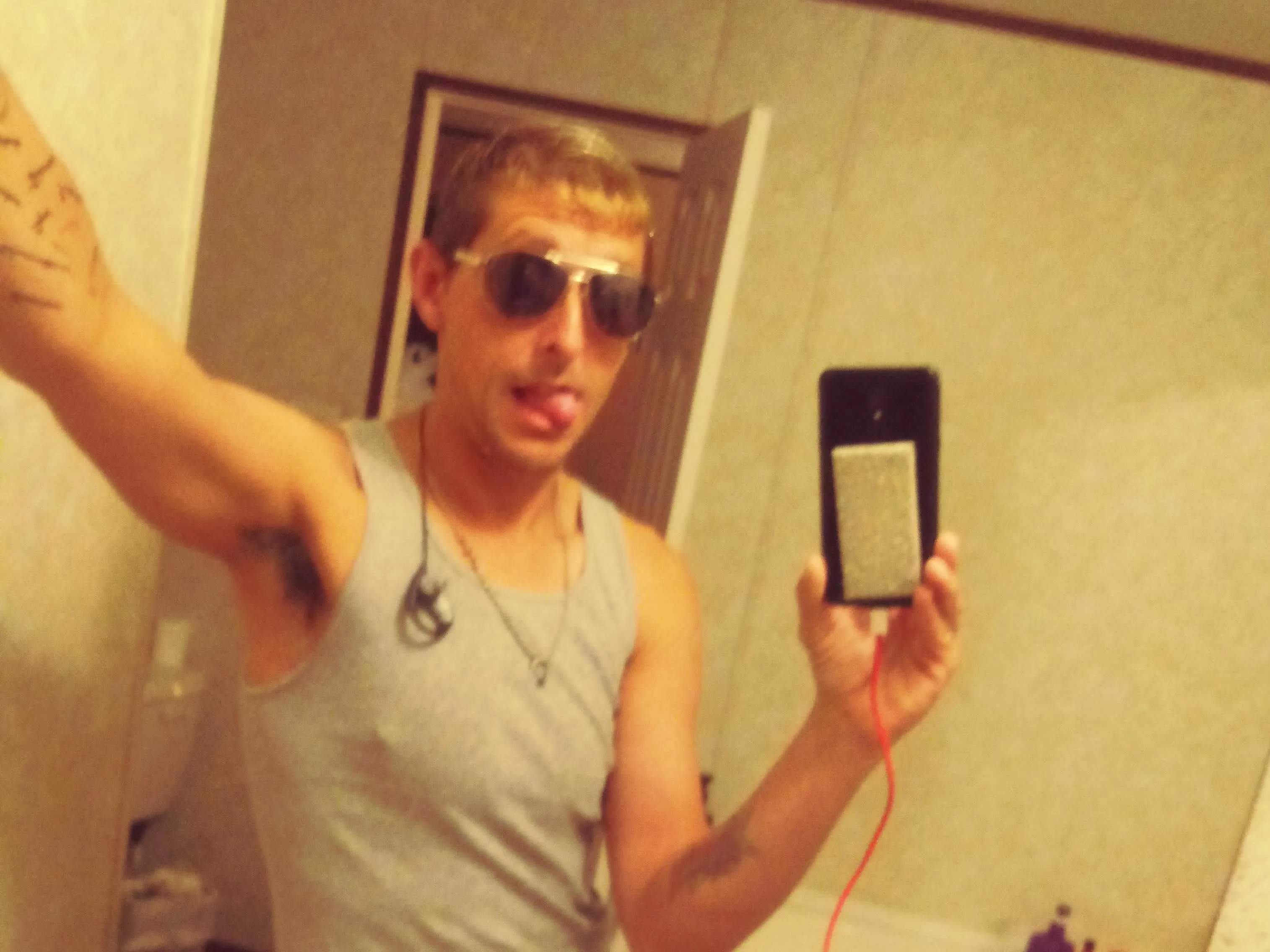 Imagen de perfil de modelo de cámara web de Gregory2fine