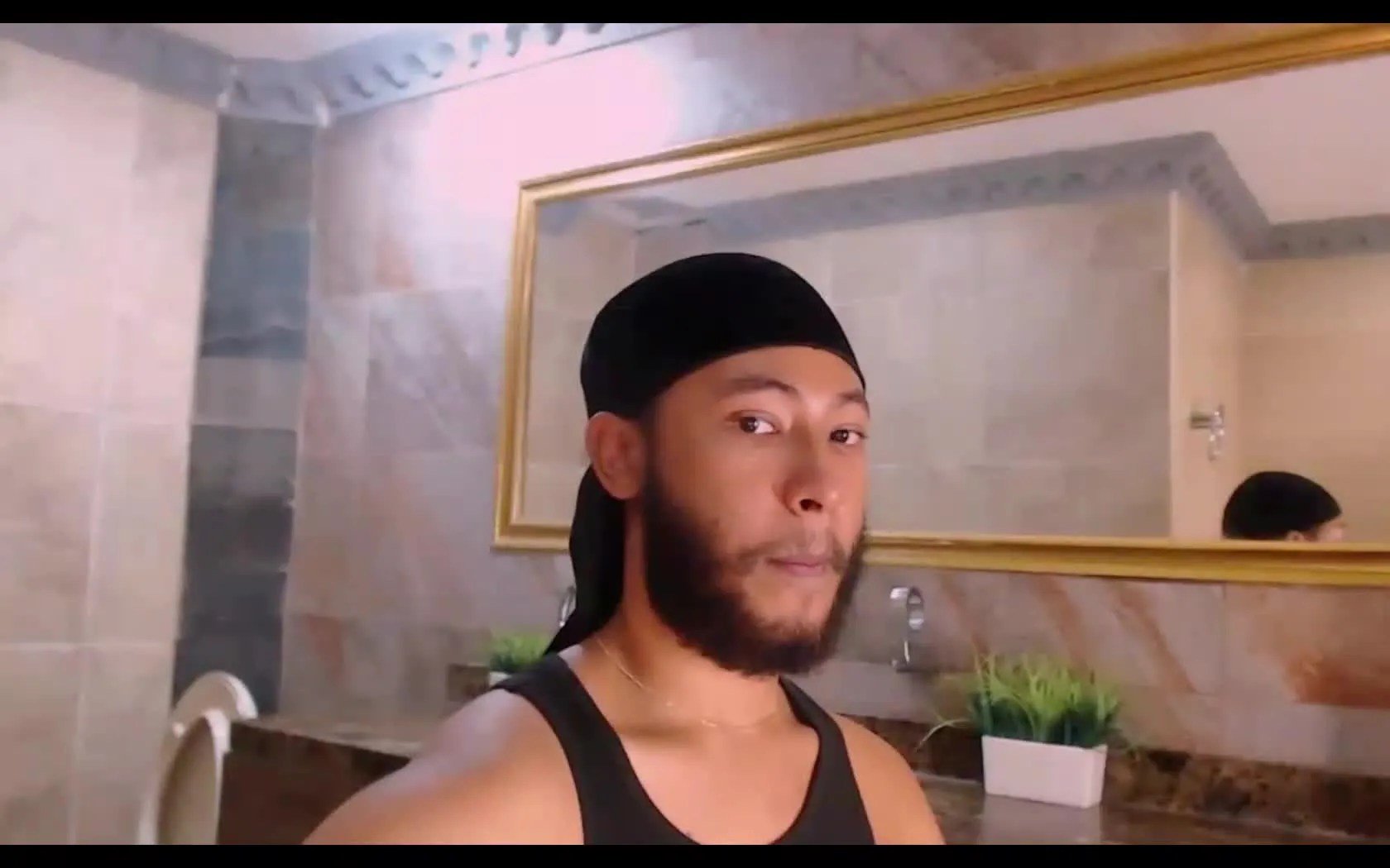 Interprete JuniorMcMiller Video 1