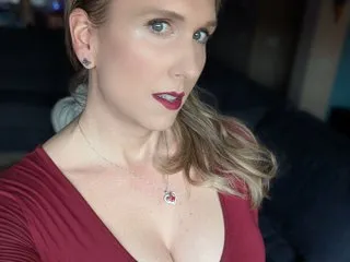 Image de profil du modèle de webcam TenaciousTrixie