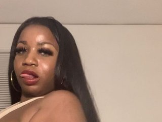 DivineKittyxxx cam model profile picture