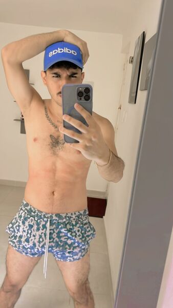 Performer DeweiJones Photo 5