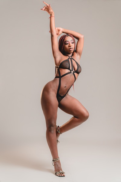 Artiest Annyosorio Foto 6