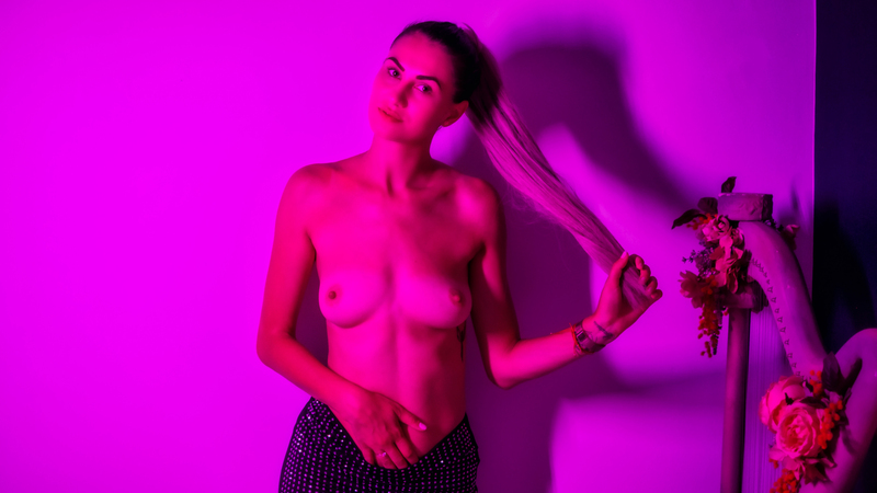 Performer EmmaQuin Photo 5