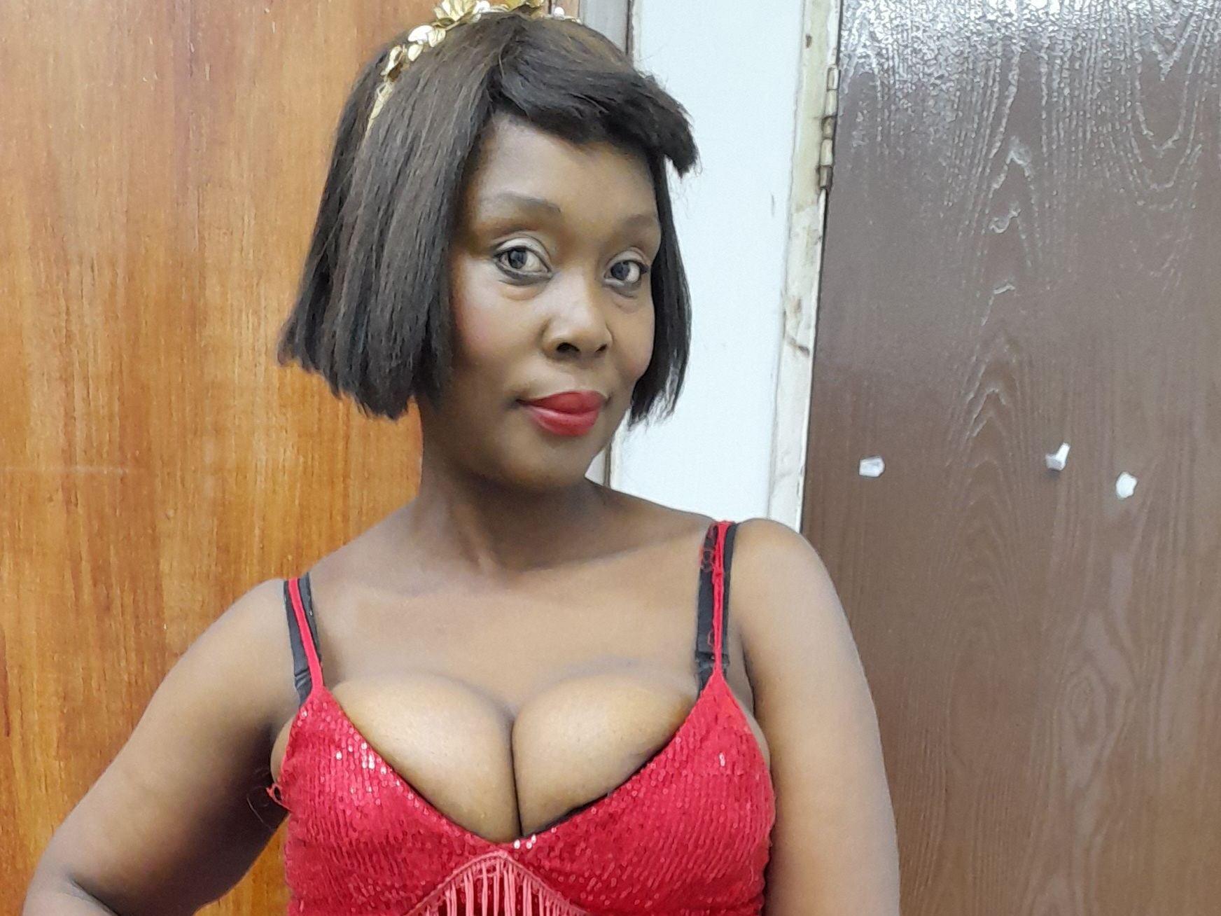 BUSTYJASMINE44 profielfoto van cam model