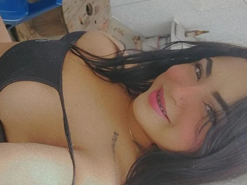 Foto de perfil de modelo de webcam de MiaFantasiSQUIRT