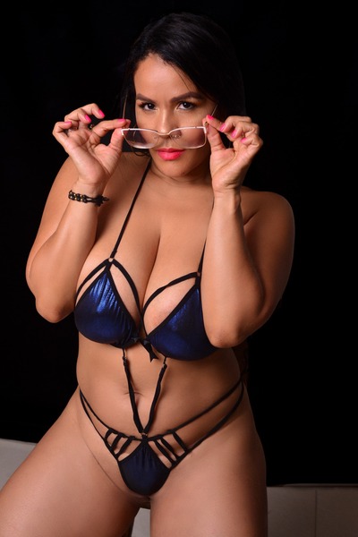 Performer MonseratDiaz Photo 10