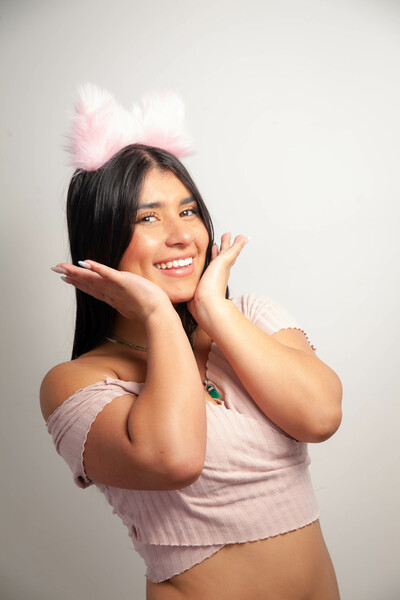 Interprete LeslieLeon Foto 3