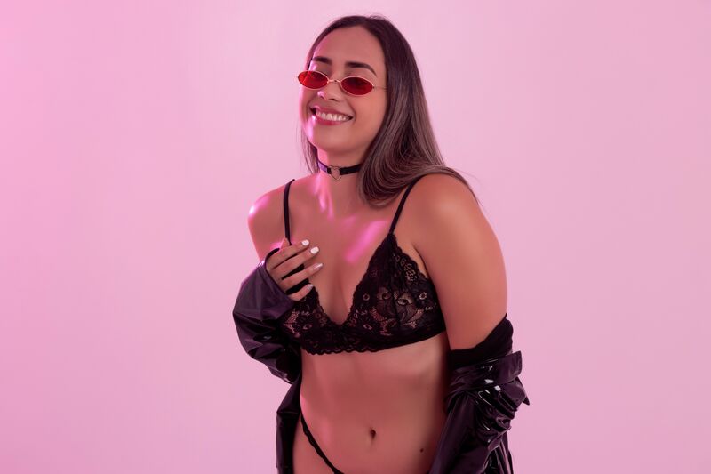 Performer CoraWhite Photo 11