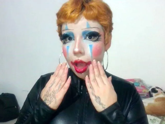 Pierrot immagine del profilo del modello di cam