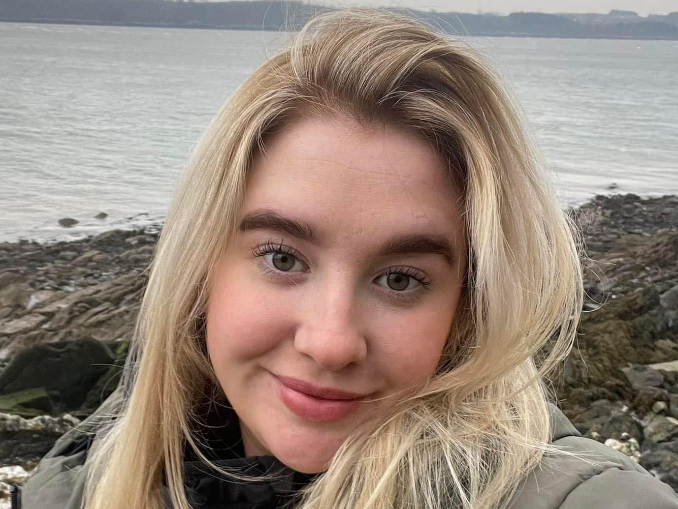 Foto de perfil de modelo de webcam de BelleH97