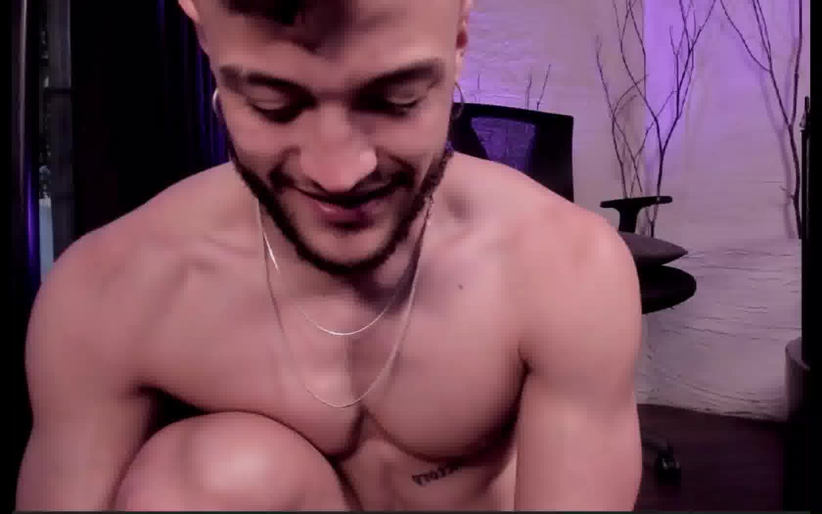 Utøver EnzoCapone Video 2