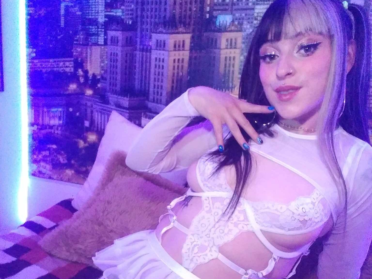 Image de profil du modèle de webcam VioletaThroatDeep