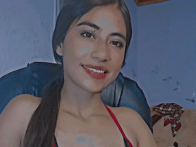 MiaCamacho profilbild på webbkameramodell