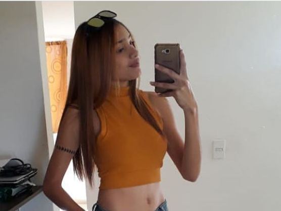 Imagen de perfil de modelo de cámara web de NikolAniston