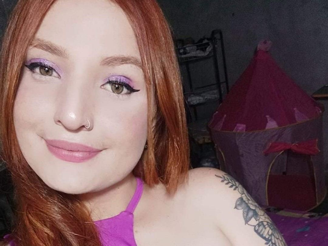 Anadarmas profielfoto van cam model