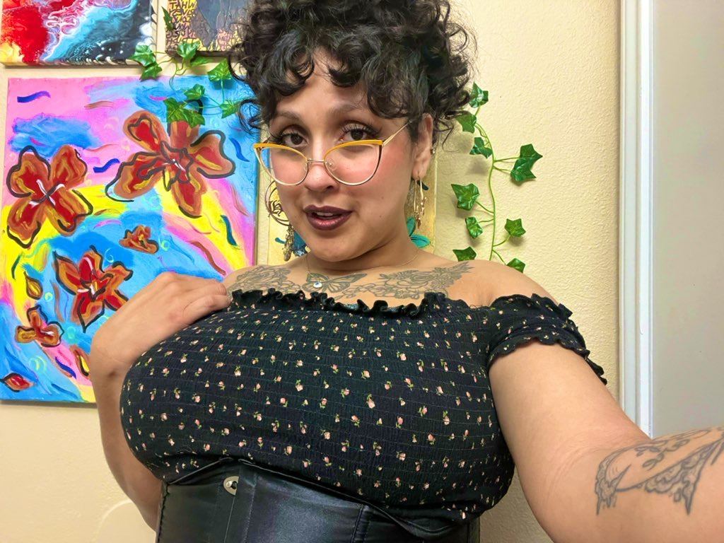 ROSAXXXMARIPOSA profilbild på webbkameramodell