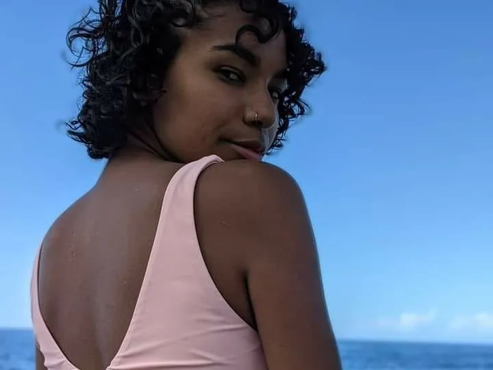 Image de profil du modèle de webcam Aliyah144