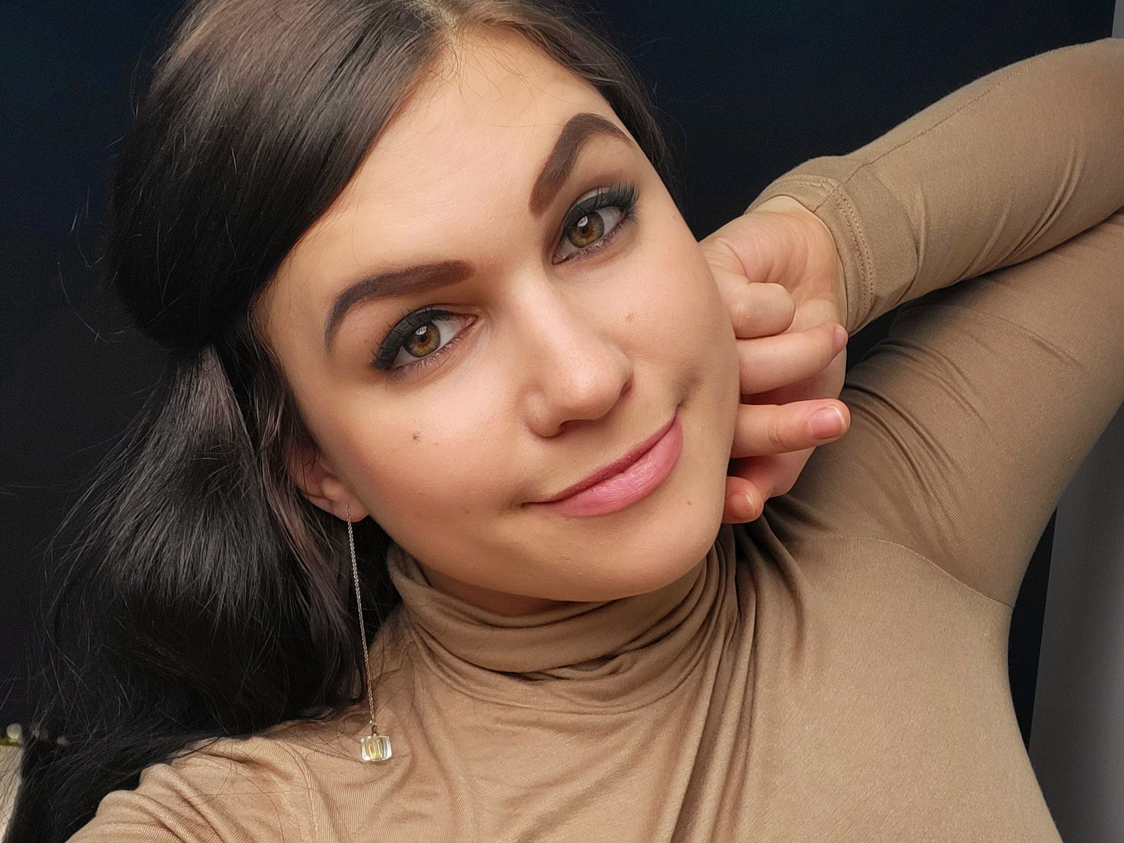 Image de profil du modèle de webcam DiscoAlice