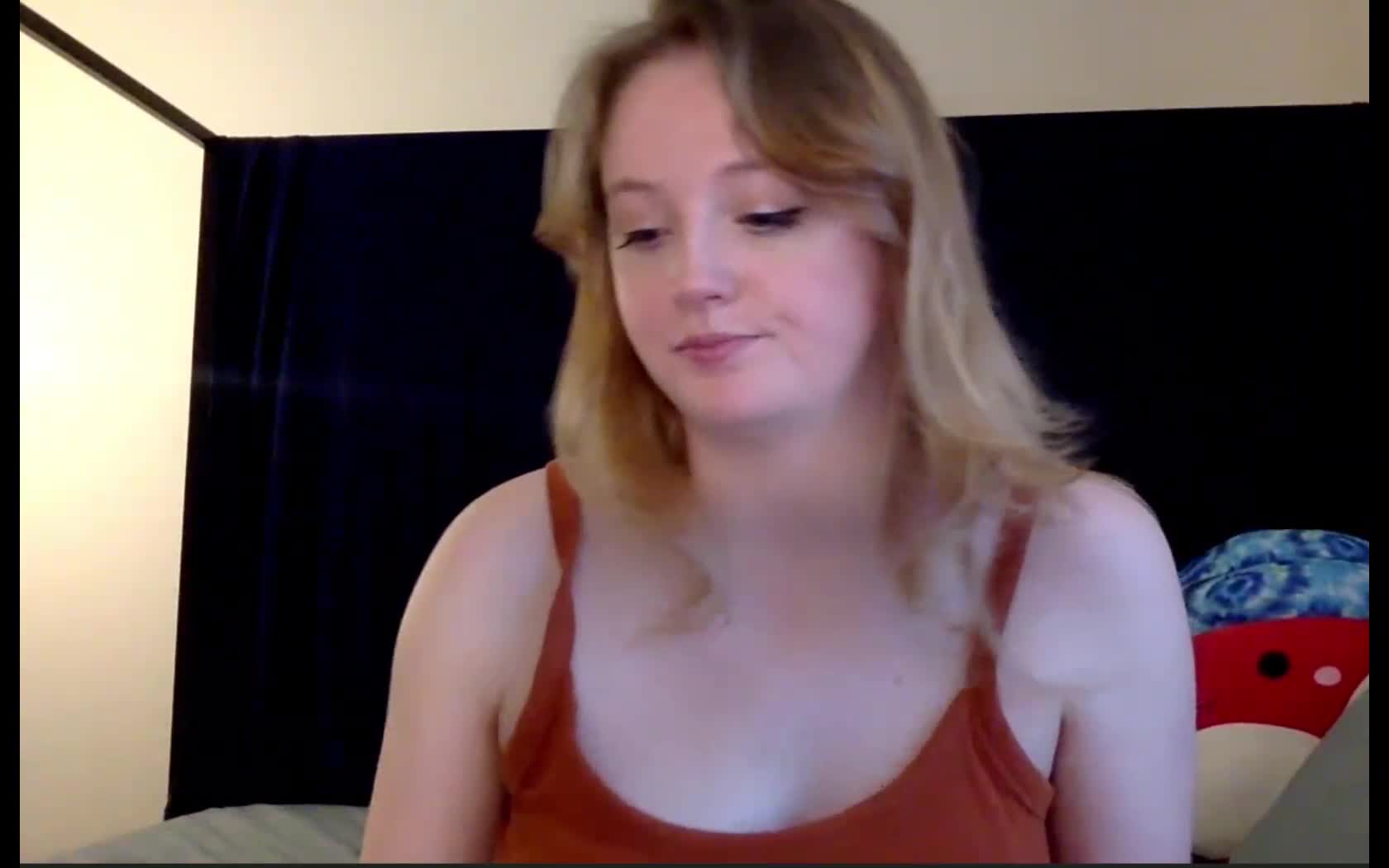 Performer ElaraSkies Video 1