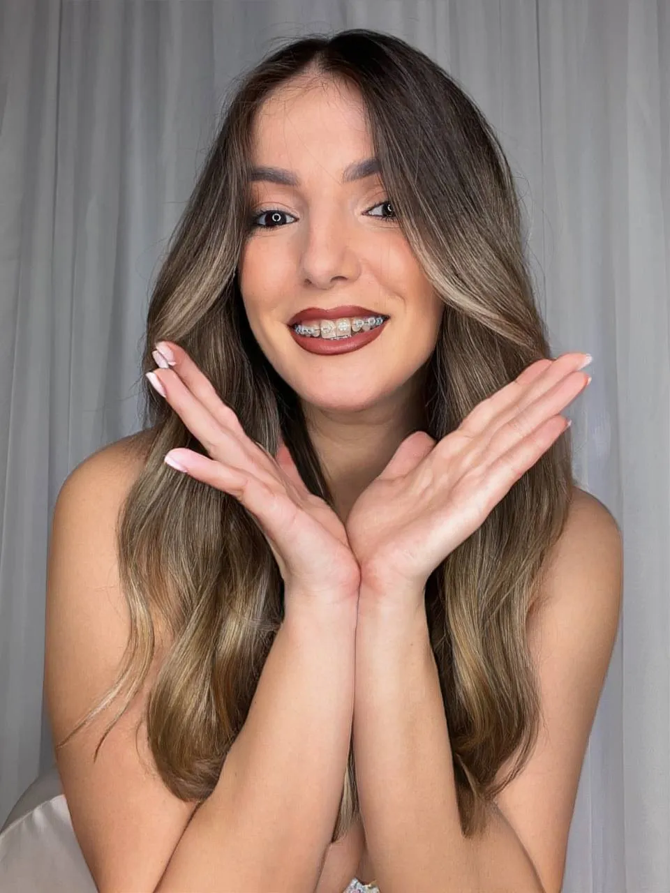 Artiest EllaHale Foto 9