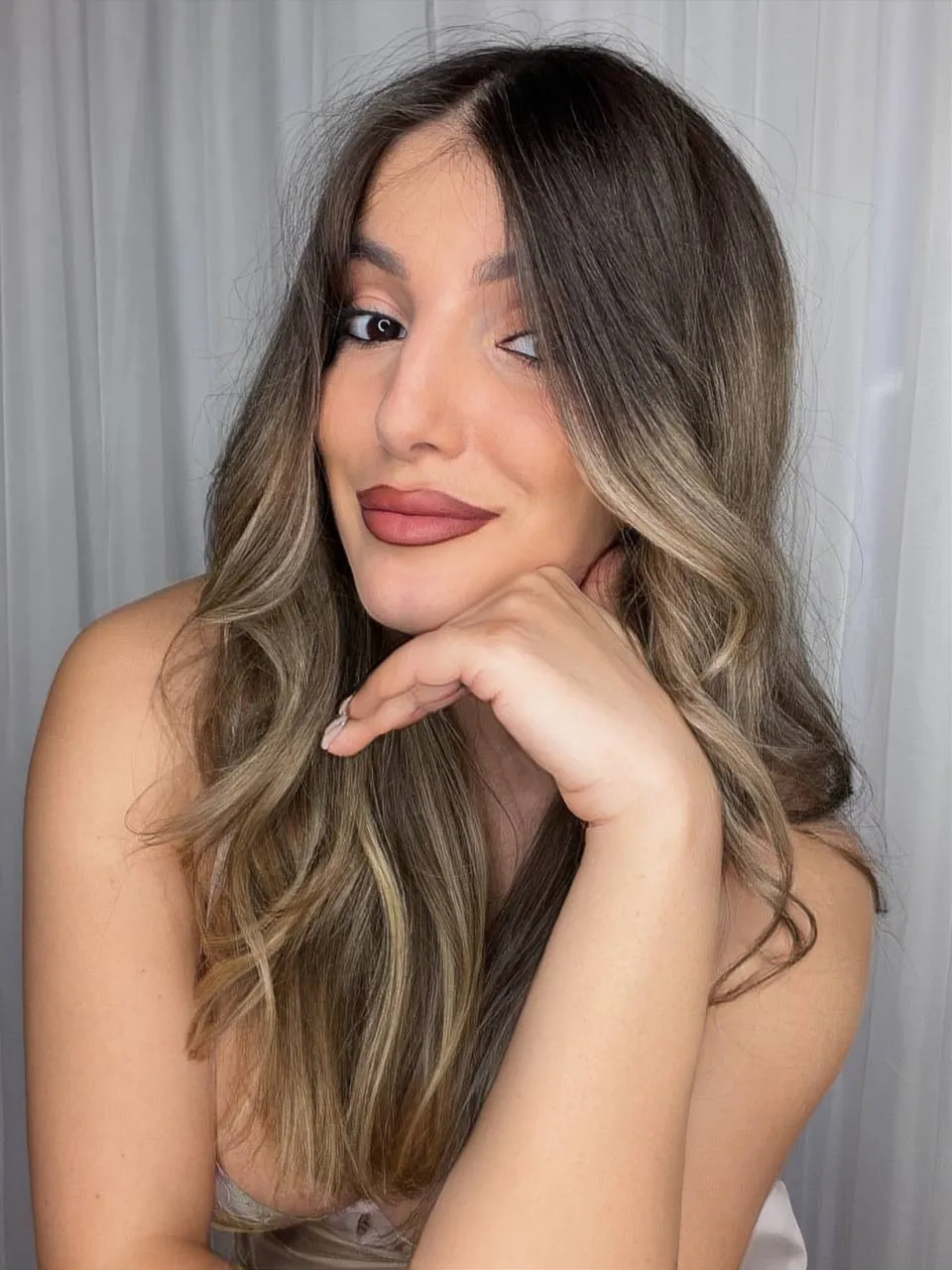 Artiest EllaHale Foto 6