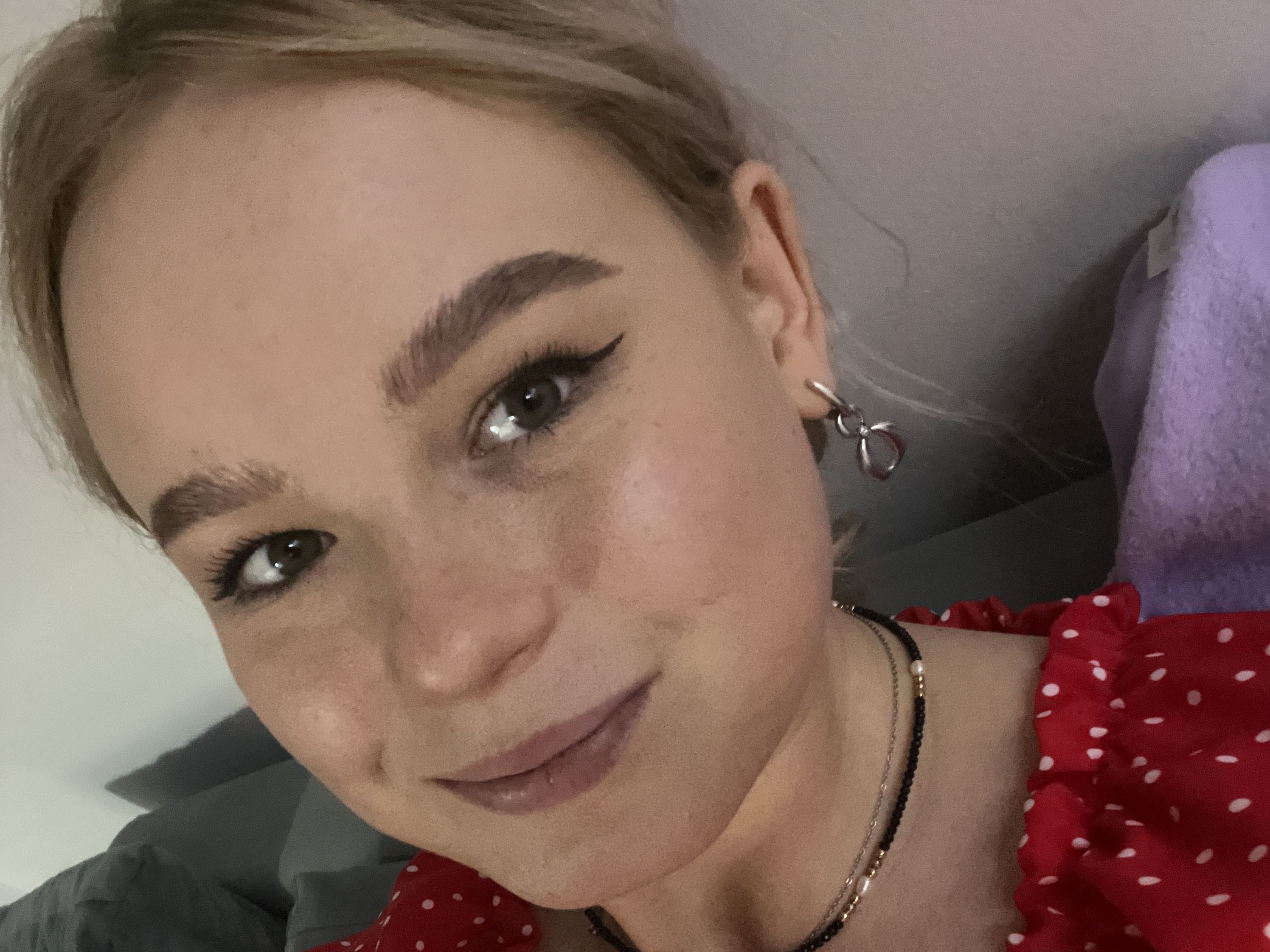 Emimoor cam model profile picture
