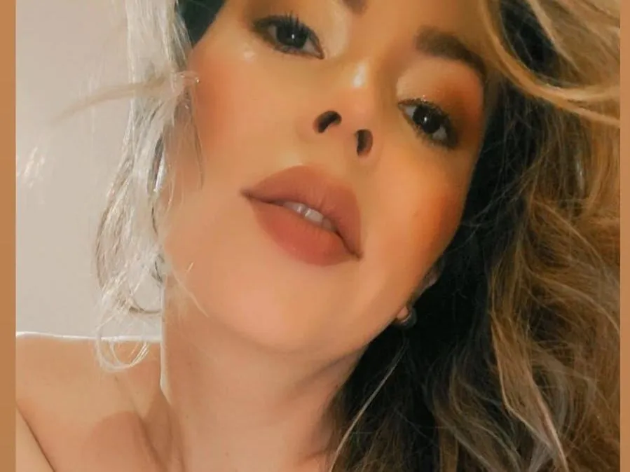 AlaiaRosse profielfoto van cam model