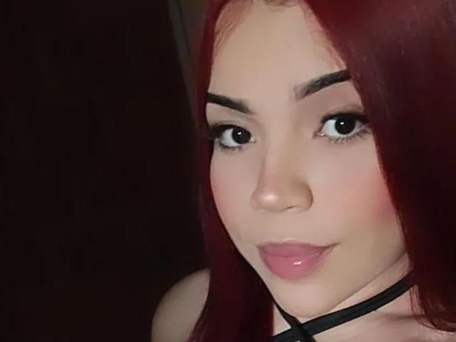 Image de profil du modèle de webcam sophiagreyts