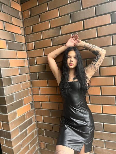 Interprète MiroslavaGreen Photo 6