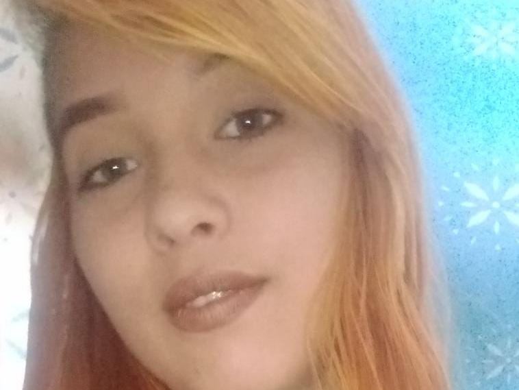 Profilbilde av AleskaBrito23 webkamera modell