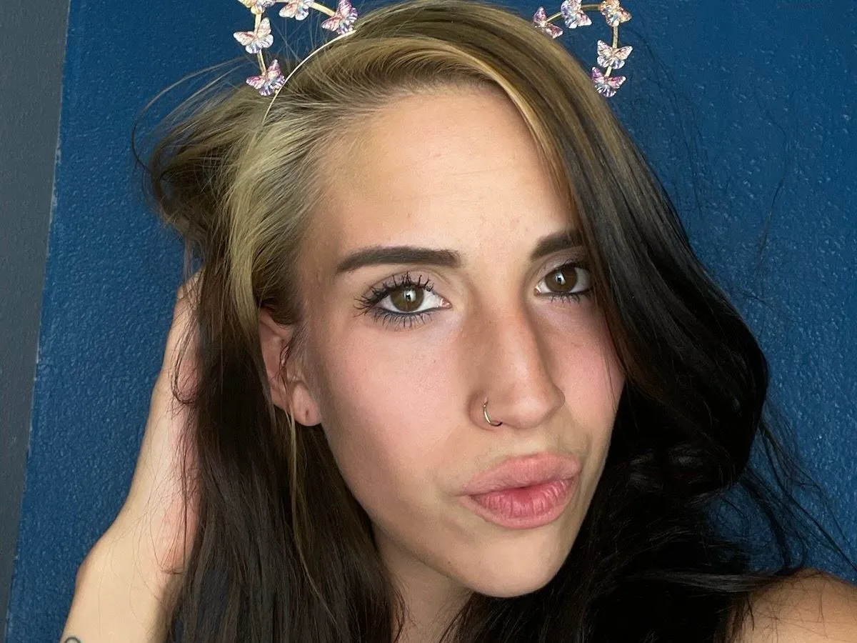 LaylaRosewood profilbild på webbkameramodell