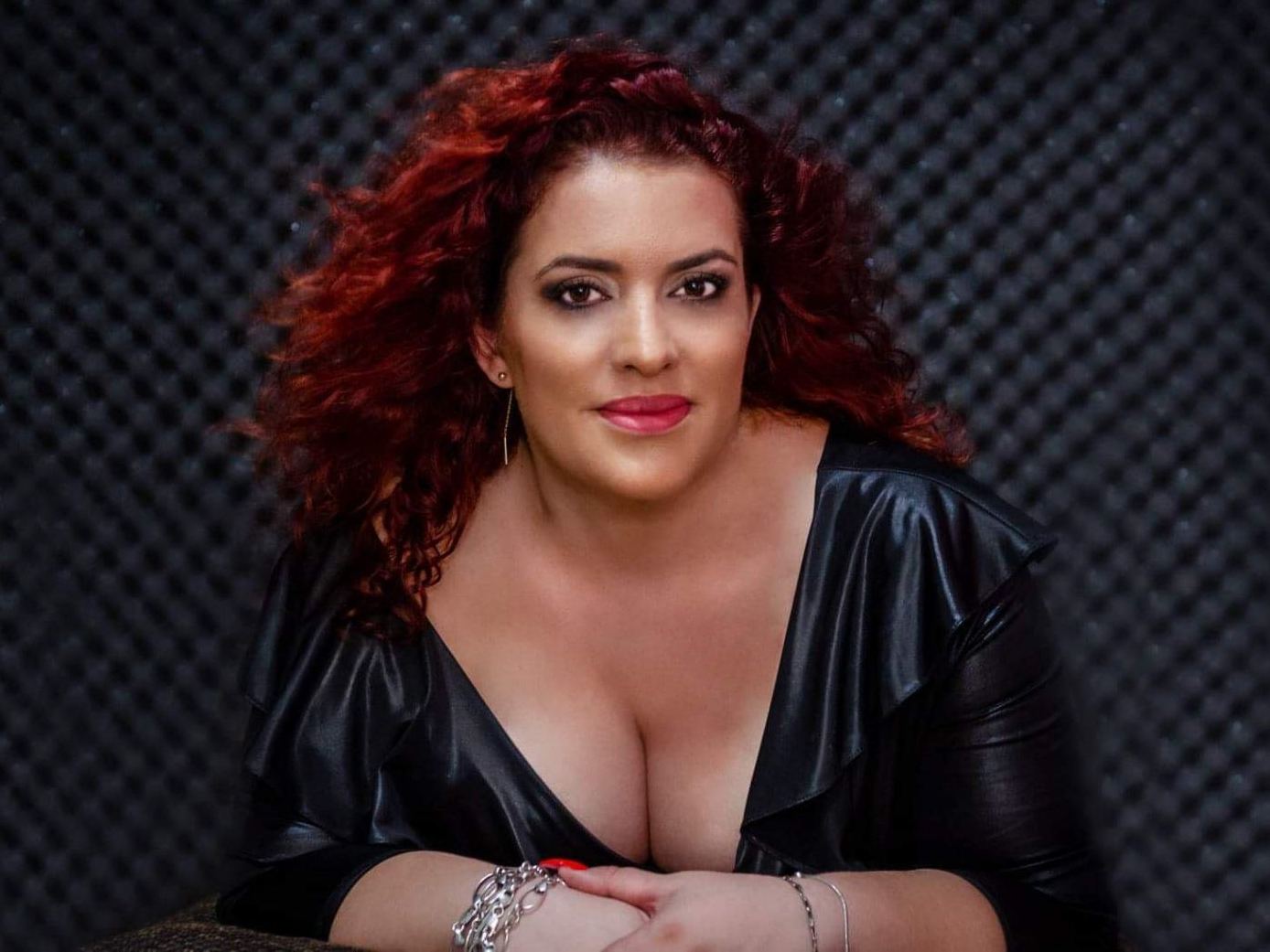 LORRAIYNEx cam model profile picture