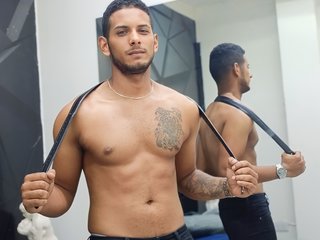 ChrisDick99 profilbild på webbkameramodell