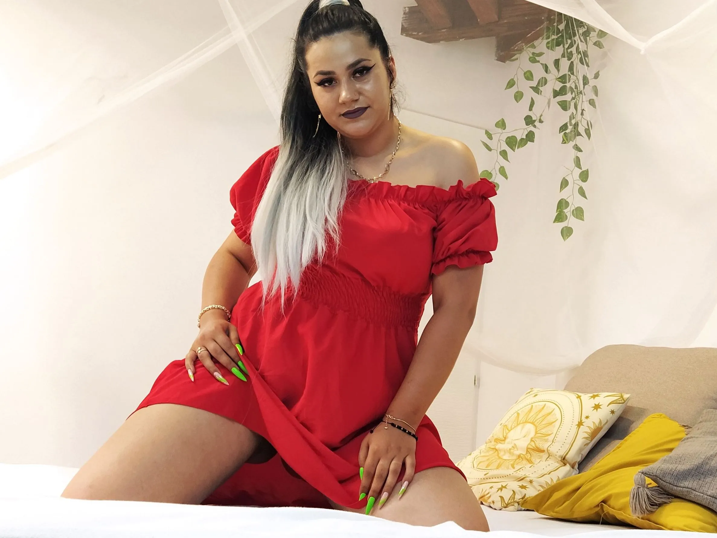 SOPPHYIE cam model profile picture