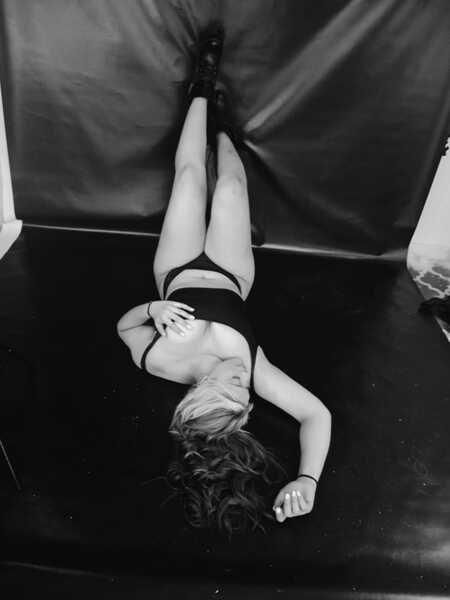 Artista EmmaWilde Foto 10