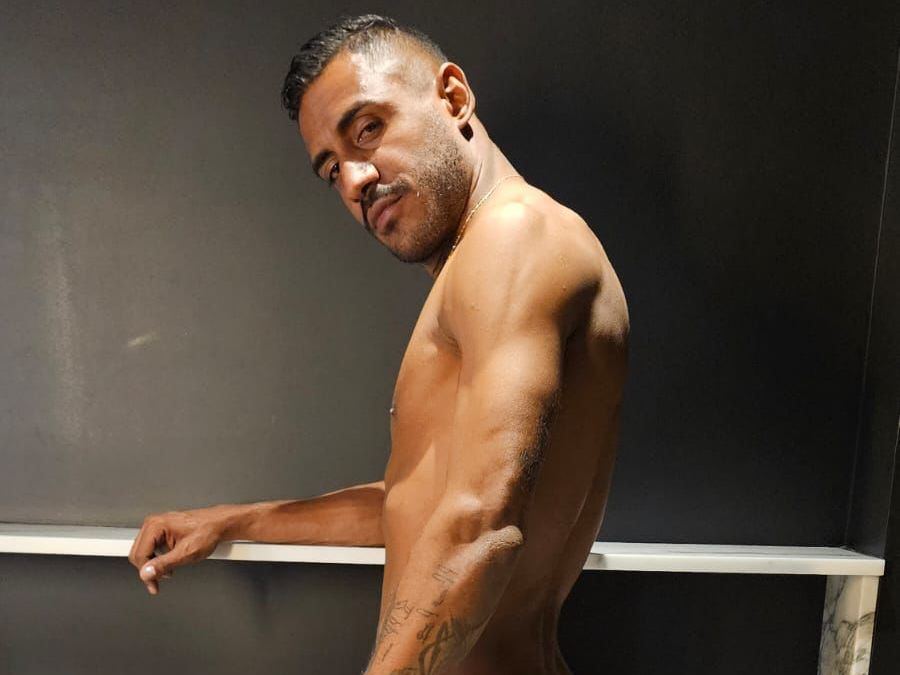 Foto de perfil de modelo de webcam de SanthoRc