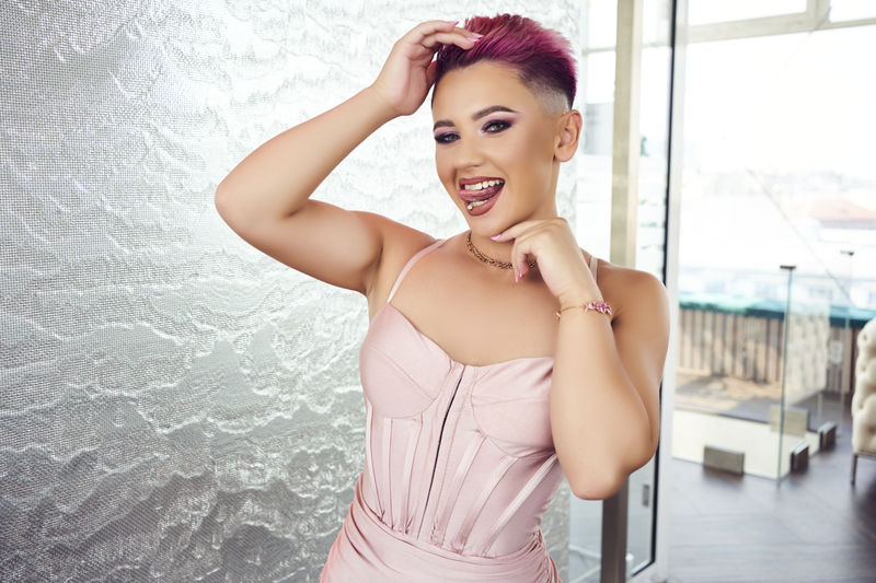 Interprete NichaMaze Foto 10