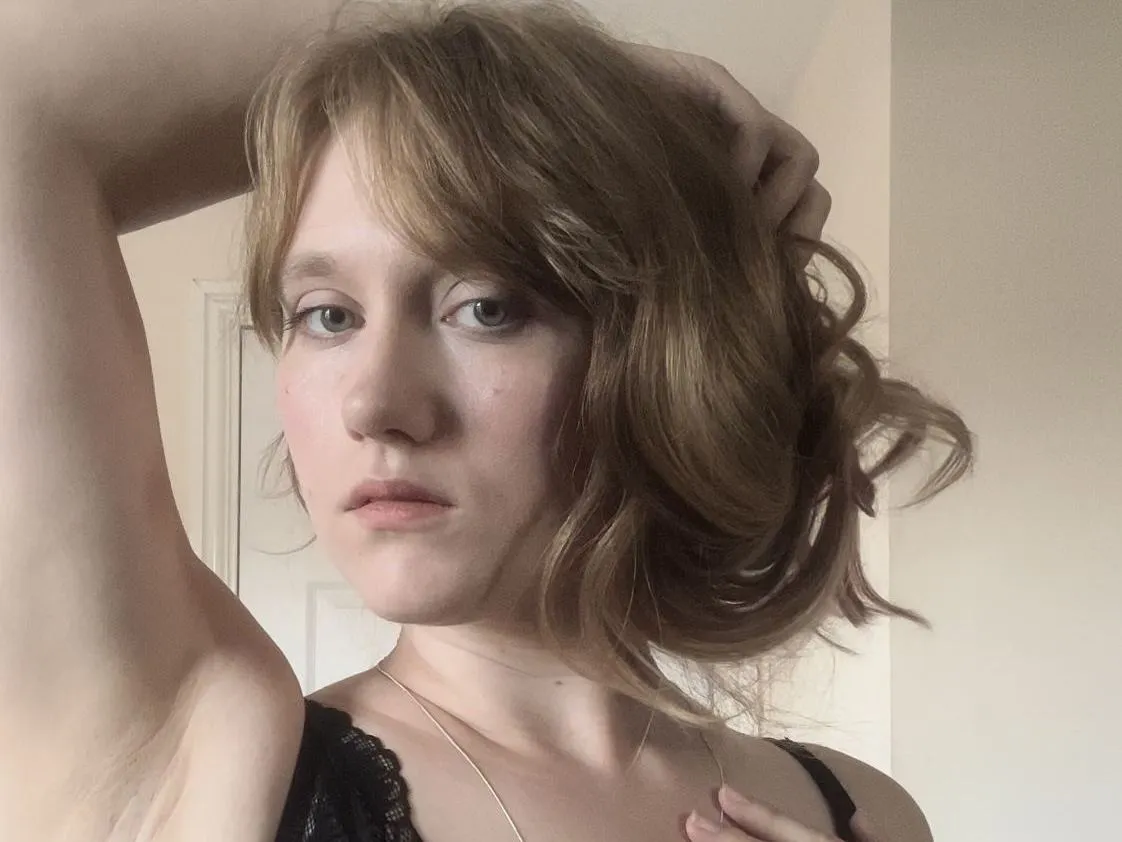 Blondeelle94 immagine del profilo del modello di cam