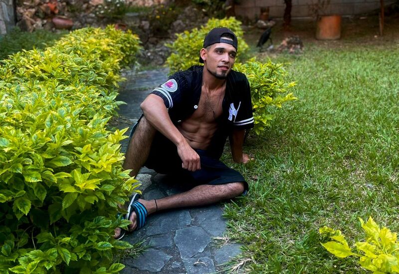 Performer angellewish Photo 5