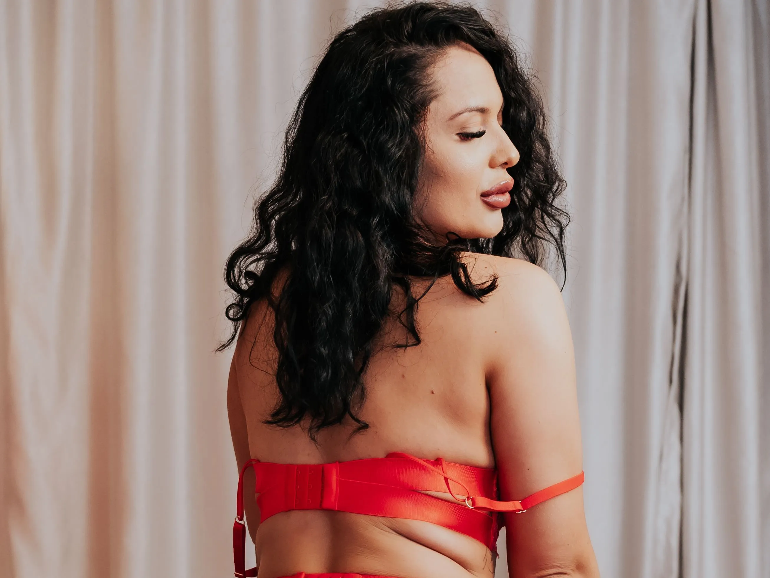 Imagen de perfil de modelo de cámara web de KendraLovv