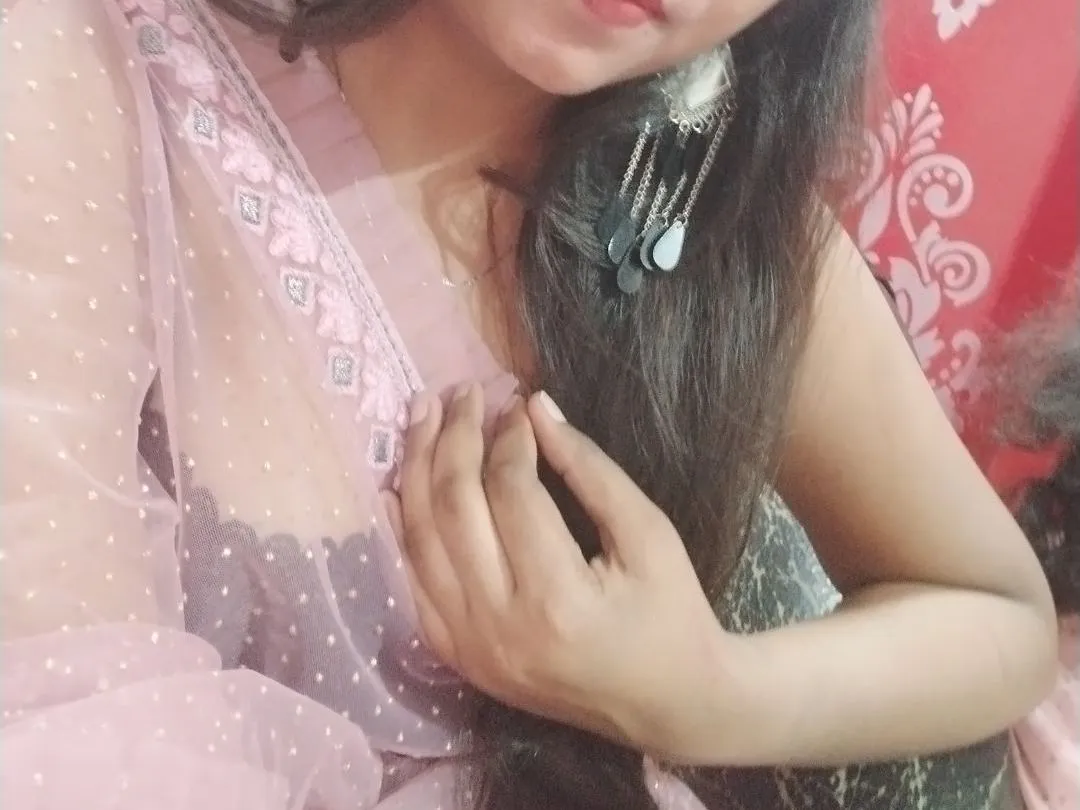 IndianSuperGirl cam model profile picture