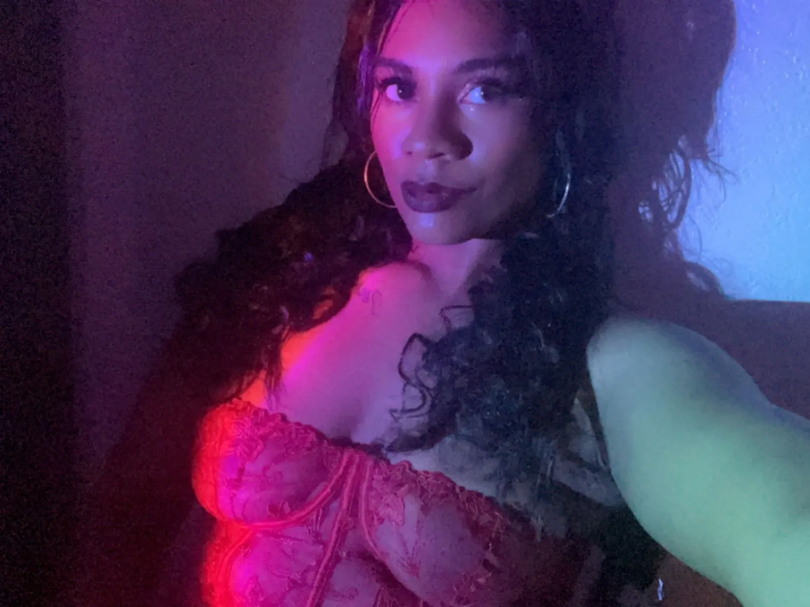 NativeVixen97 profilbild på webbkameramodell