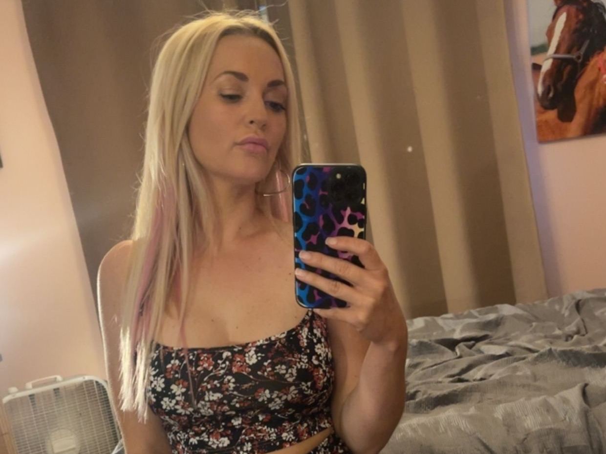 BlondeBabeXX69 profielfoto van cam model