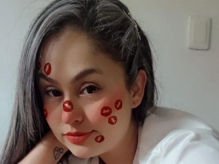 Imagen de perfil de modelo de cámara web de Laurenxxlee