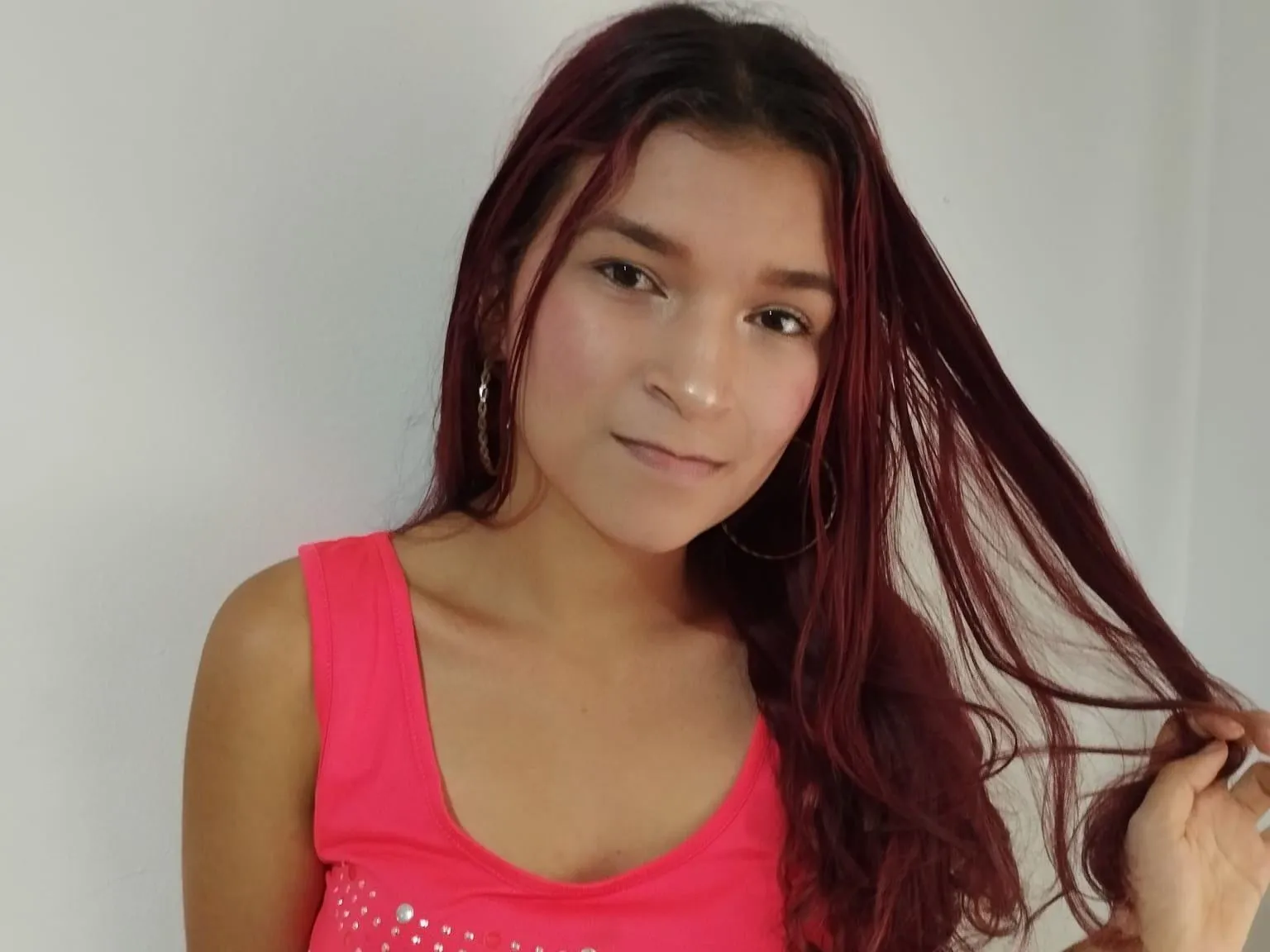 SaraStones profielfoto van cam model
